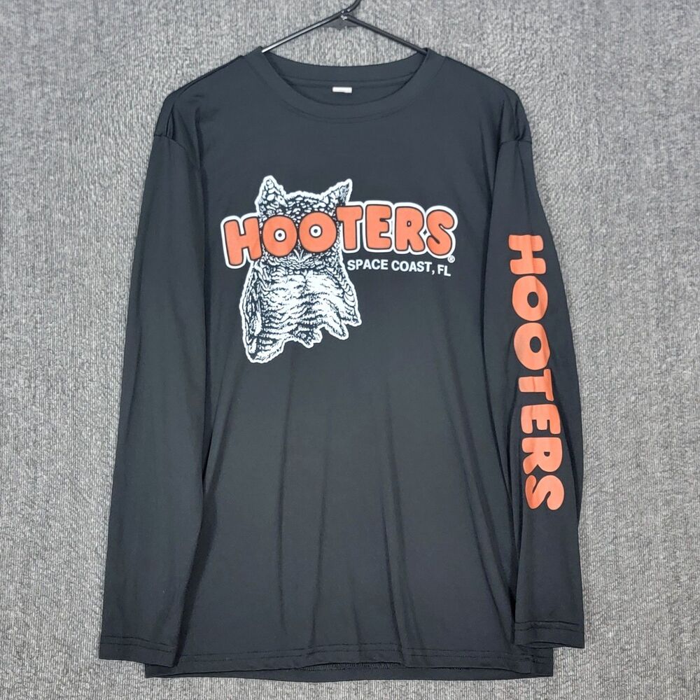 Hooters T-Shirt Mens Small Black Long Sleeve Space Coast FL Florida Graphic Tee